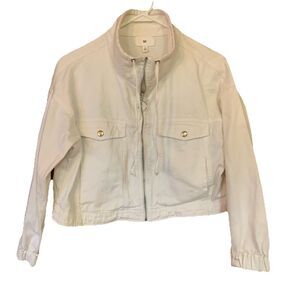 BP. Cropped Denim Trucker Jacket Size Small Full Zip White Pockets Casual Jean